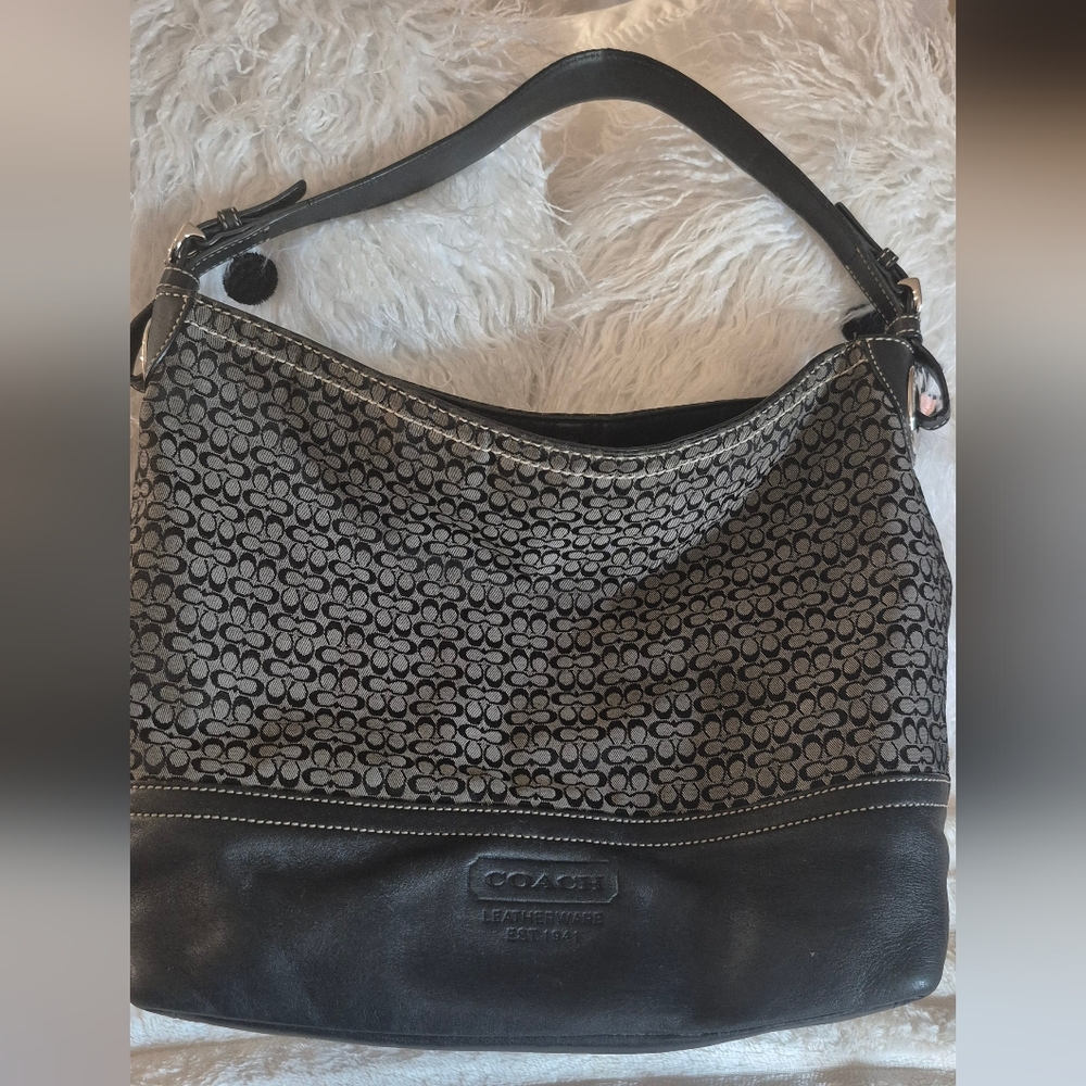 Authentic  Coach Signature Jacquard Tote